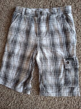 Calvin Klein Boys Plaid Cargo Shorts - Black & White
